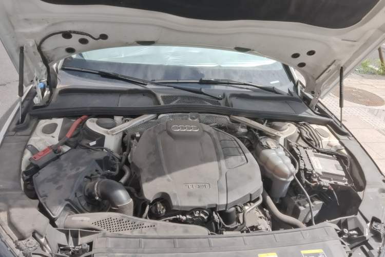 Used Audi A4L 2022 40 TFSI Luxury Prestige Edition Engine Bay