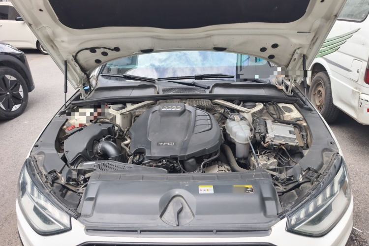 Used Audi A4L 2022 40 TFSI Luxury Dynamic Model Engine Bay