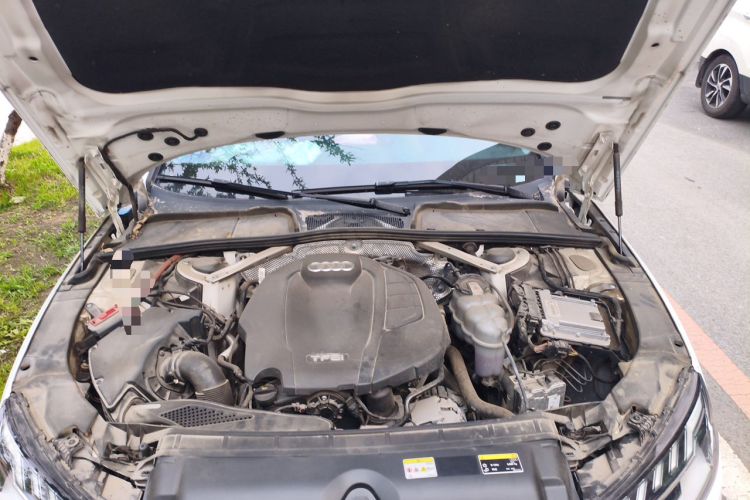 Used Audi A4L 2022 40 TFSI Luxury Dynamic Model Engine Bay