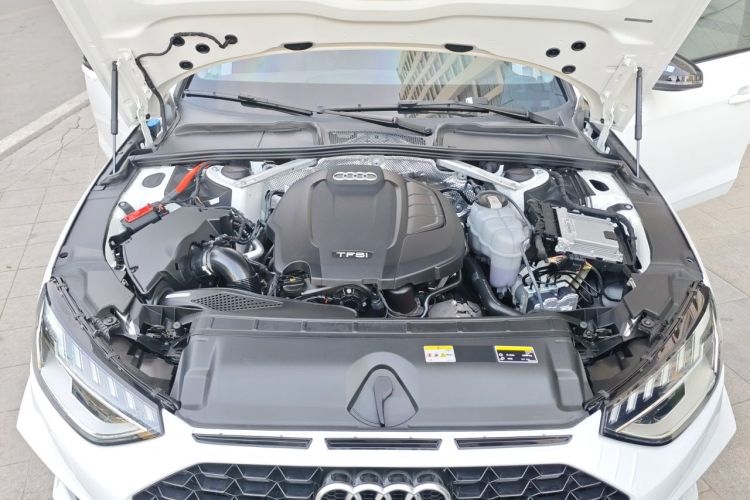 Used Audi A4L 2022 40 TFSI Luxury Dynamic Model Engine Bay