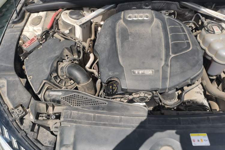 Used Audi A4L 2022 40 TFSI Fashion Dynamic Model Engine Bay Right