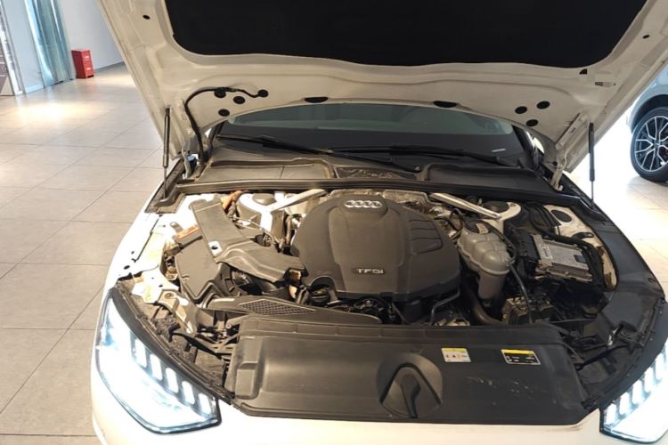 Used Audi A4L 2022 40 TFSI Stylish and Elegant Edition Engine Bay Right