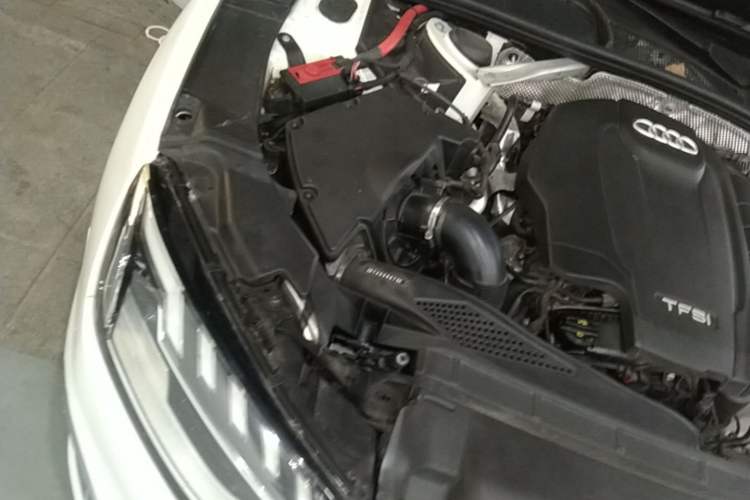 Used Audi A4L 2022 40 TFSI Luxury Dynamic Model Engine Bay Right