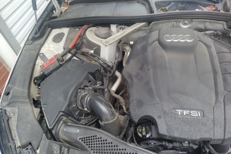 Used Audi A4L 2022 40 TFSI Fashion Dynamic Model Engine Bay Right