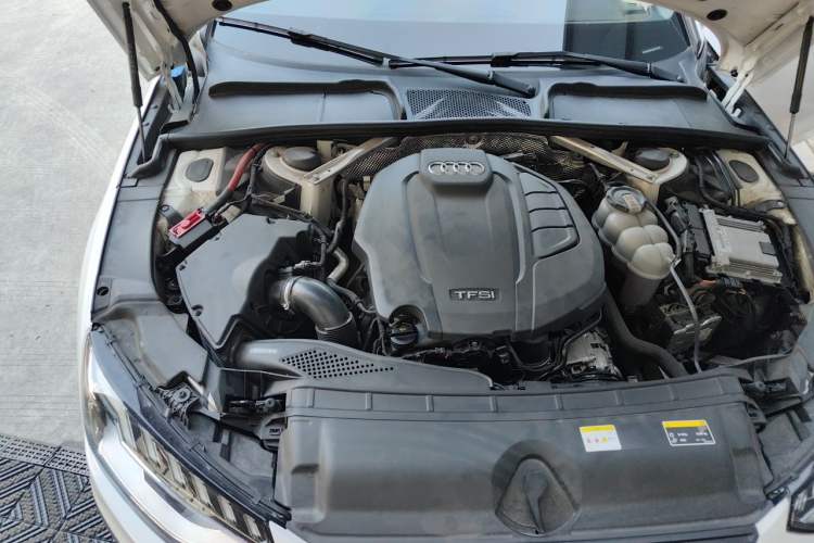 Used Audi A4L 2022 40 TFSI Fashion Dynamic Model Engine Bay Right