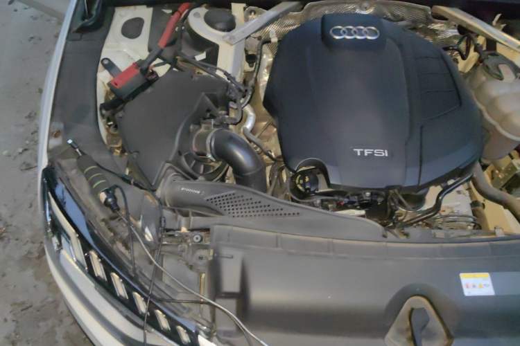 Used Audi A4L 2022 40 TFSI Luxury Dynamic Model Engine Bay Right