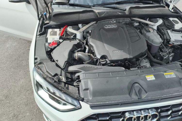 Used Audi A4L 2022 40 TFSI Fashion Dynamic Model Engine Bay Right