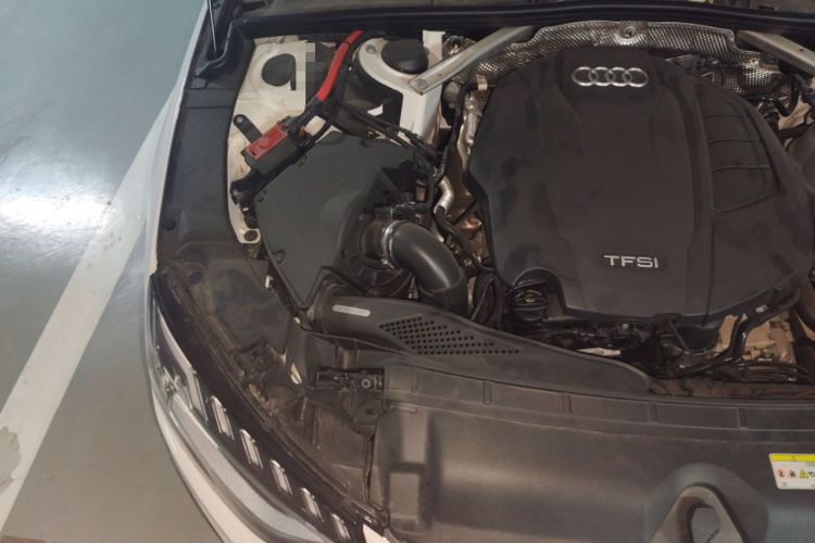 Used Audi A4L 2022 40 TFSI Luxury Dynamic Model Engine Bay Right