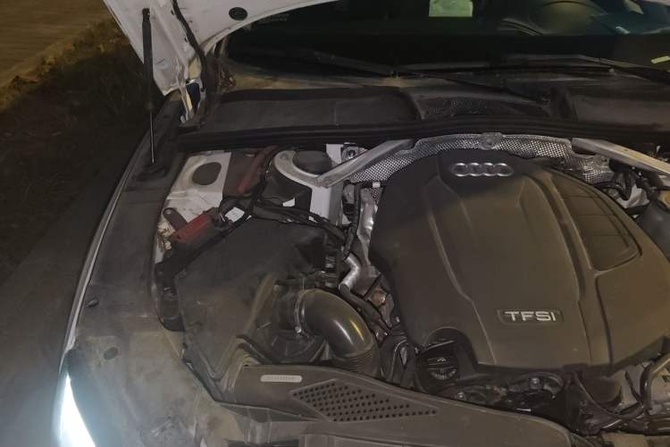 Used Audi A4L 2022 40 TFSI Luxury Prestige Edition Engine Bay Right