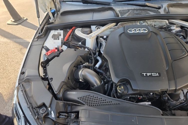 Used Audi A4L 2022 40 TFSI Fashion Dynamic Model Engine Bay Right