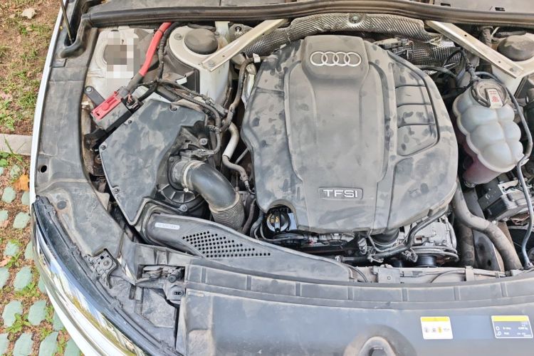 Used Audi A4L 2022 40 TFSI Fashion Dynamic Model Engine Bay Right