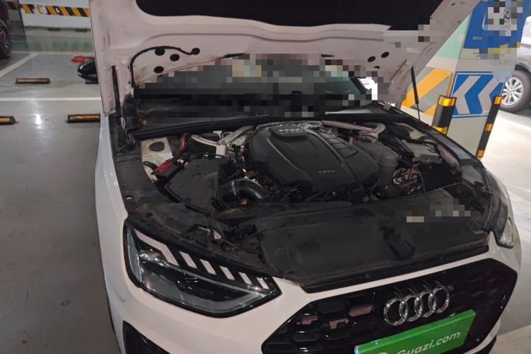 Used Audi A4L 2022 40 TFSI Luxury Dynamic Model Engine Bay Right