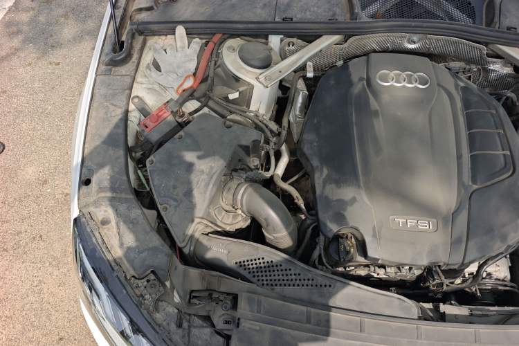 Used Audi A4L 2022 40 TFSI Fashion Dynamic Model Engine Bay Right