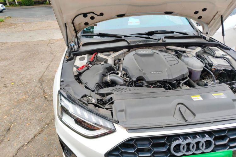 Used Audi A4L 2022 40 TFSI Luxury Dynamic Model Engine Bay Right