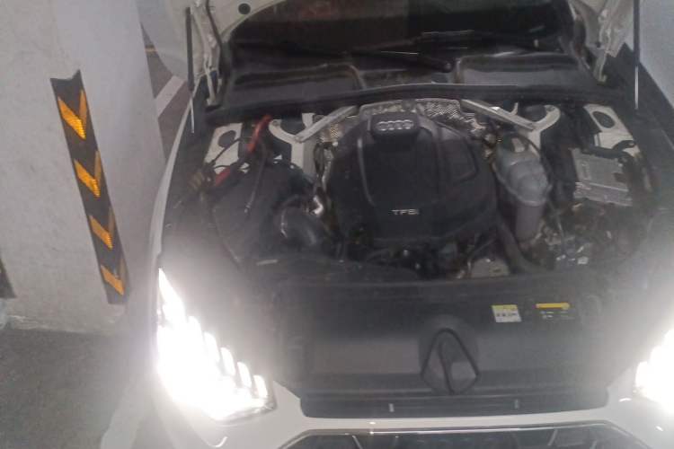 Used Audi A4L 2022 40 TFSI Fashion Dynamic Model Engine Bay Right