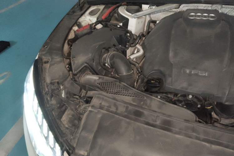 Used Audi A4L 2022 40 TFSI Fashion Dynamic Model Engine Bay Right