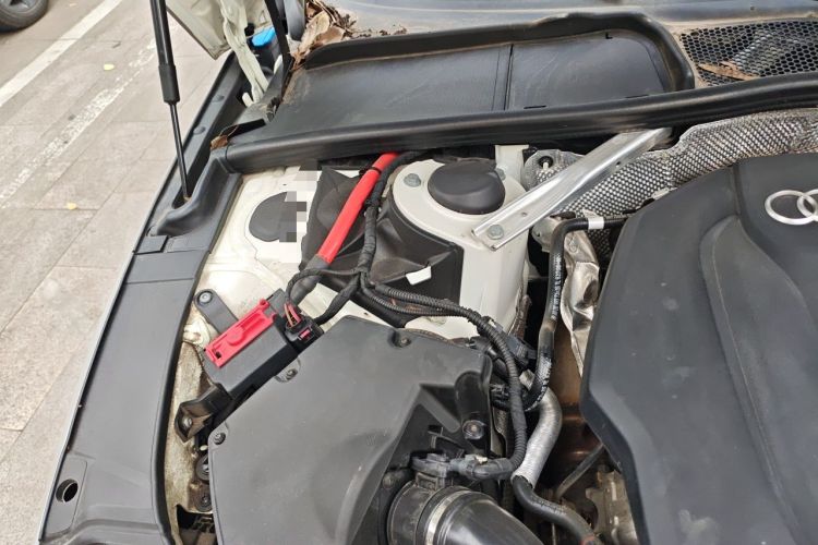 Used Audi A4L 2022 40 TFSI Fashion Dynamic Model Engine Bay Right
