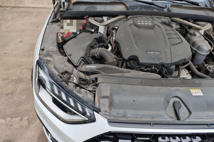 Used Audi A4L 2022 40 TFSI Luxury Dynamic Model Engine Bay Right