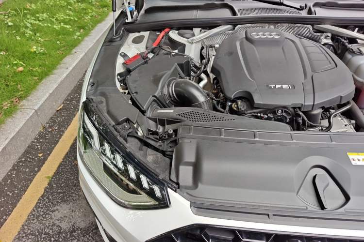Used Audi A4L 2022 45 TFSI quattro Prestige Dynamic Edition Engine Bay Right