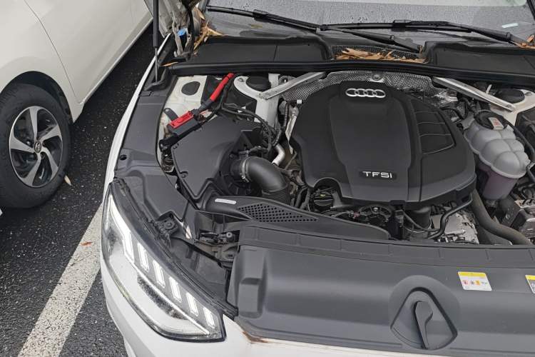 Used Audi A4L 2022 40 TFSI Stylish and Elegant Edition Engine Bay Right