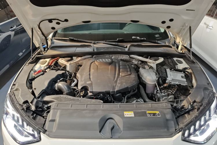 Used Audi A4L 2022 40 TFSI Luxury Prestige Edition Engine Bay