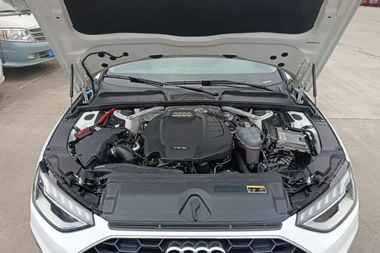 Used Audi A4L 2022 40 TFSI Fashion Dynamic Model Engine Bay