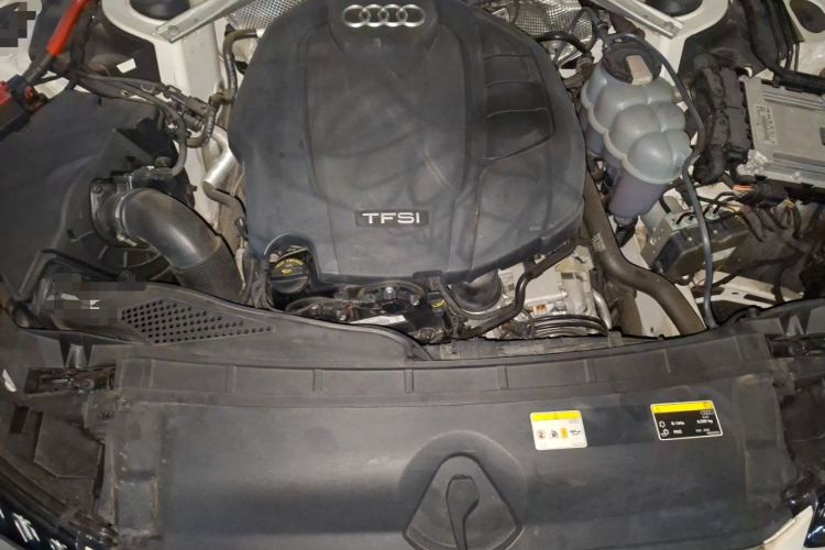 Used Audi A4L 2022 40 TFSI Luxury Dynamic Model Engine Bay