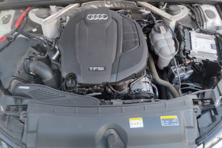 Used Audi A4L 2022 40 TFSI Stylish and Elegant Edition Engine Bay