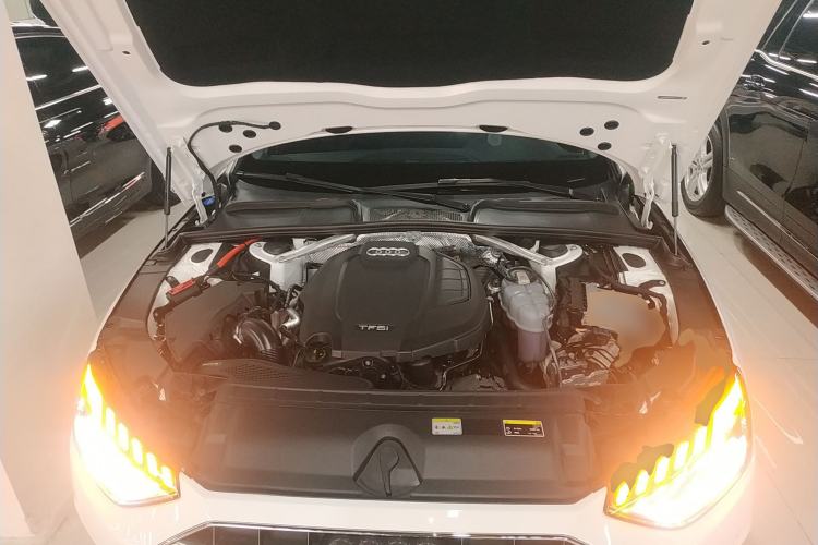 Used Audi A4L 2022 40 TFSI Stylish and Elegant Edition Engine Bay