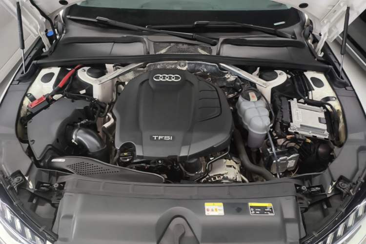 Used Audi A4L 2022 40 TFSI Stylish and Elegant Edition Engine Bay