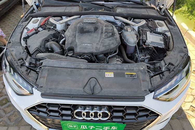 Used Audi A4L 2022 40 TFSI Fashion Dynamic Model Engine Bay