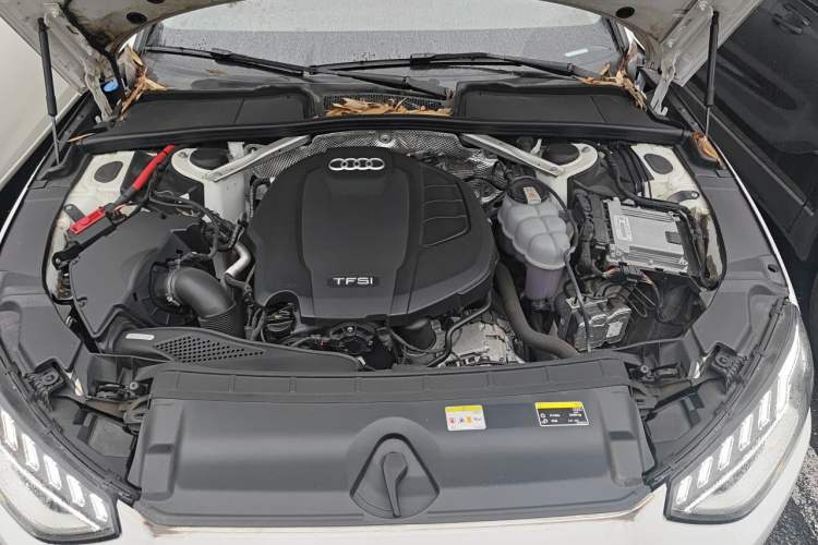 Used Audi A4L 2022 40 TFSI Stylish and Elegant Edition Engine Bay