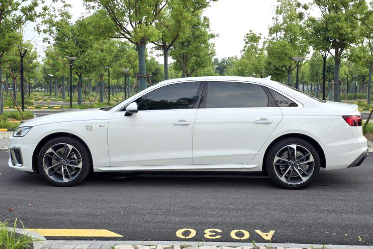 Used Audi A4L 2022 40 TFSI Fashion Dynamic Model Exterior 10
