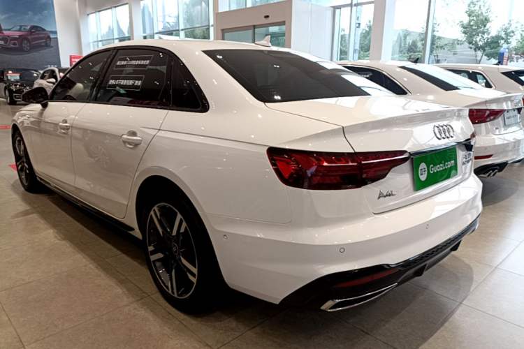 Used Audi A4L 2022 40 TFSI Luxury Dynamic Model Exterior 2