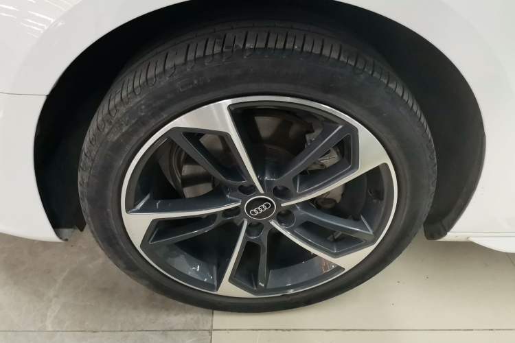 Used Audi A4L 2022 40 TFSI Fashion Dynamic Model Exterior 2