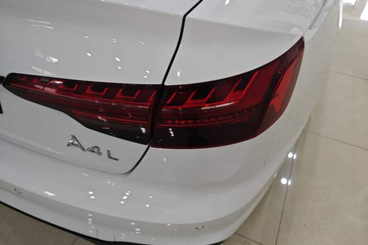 Used Audi A4L 2022 40 TFSI Luxury Dynamic Model Exterior 3