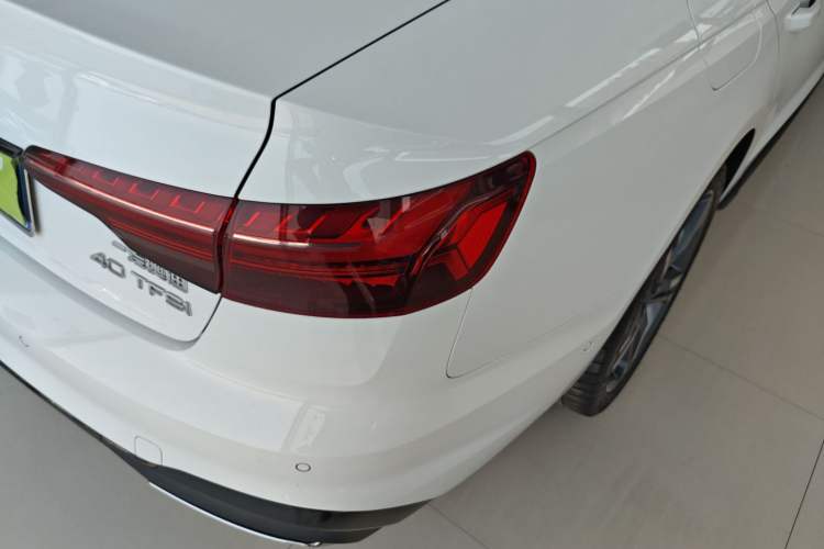 Used Audi A4L 2022 40 TFSI Luxury Dynamic Model Exterior 3