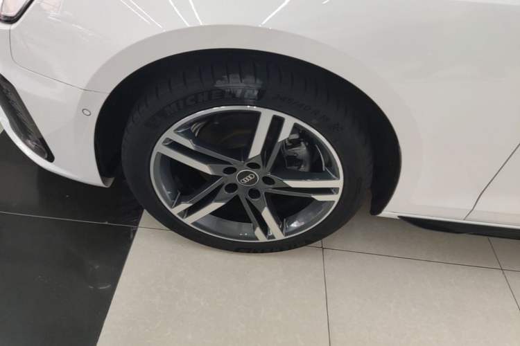 Used Audi A4L 2022 40 TFSI Luxury Dynamic Model Exterior 4