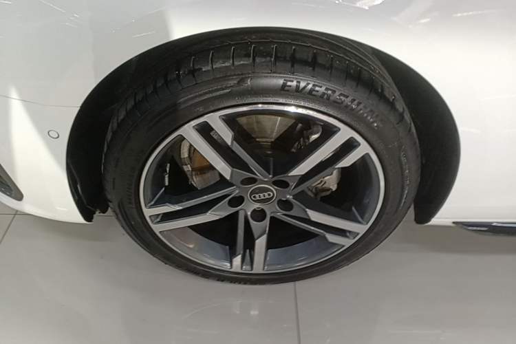 Used Audi A4L 2022 40 TFSI Luxury Dynamic Model Exterior 4