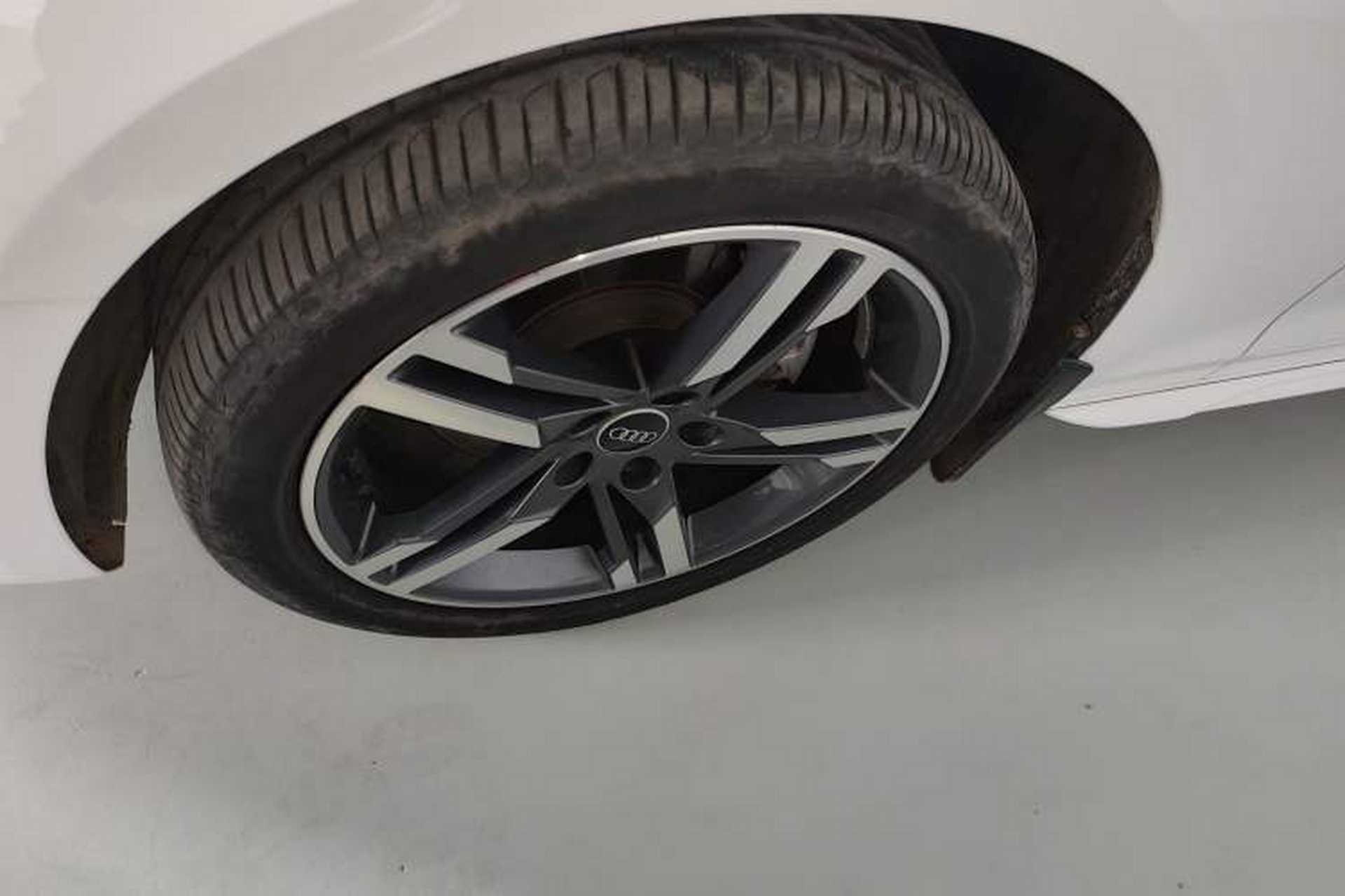 Used Audi A4L 2022 40 TFSI Fashion Dynamic Model Exterior 4