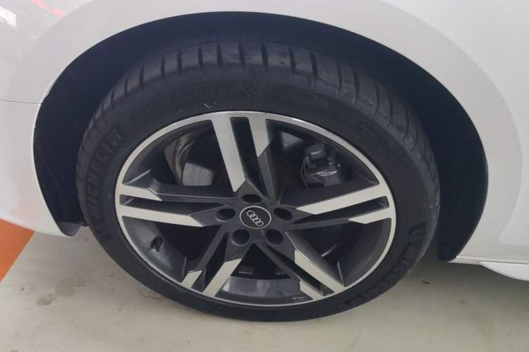 Used Audi A4L 2022 40 TFSI Fashion Dynamic Model Exterior 4
