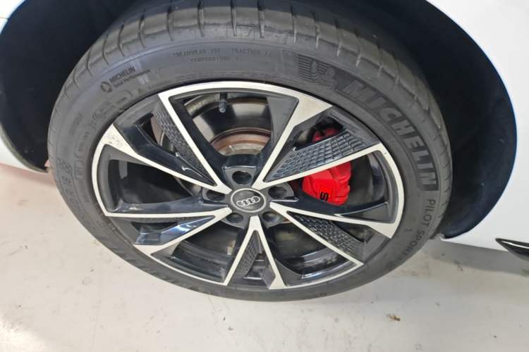 Used Audi A4L 2022 40 TFSI Luxury Dynamic Model Exterior 5