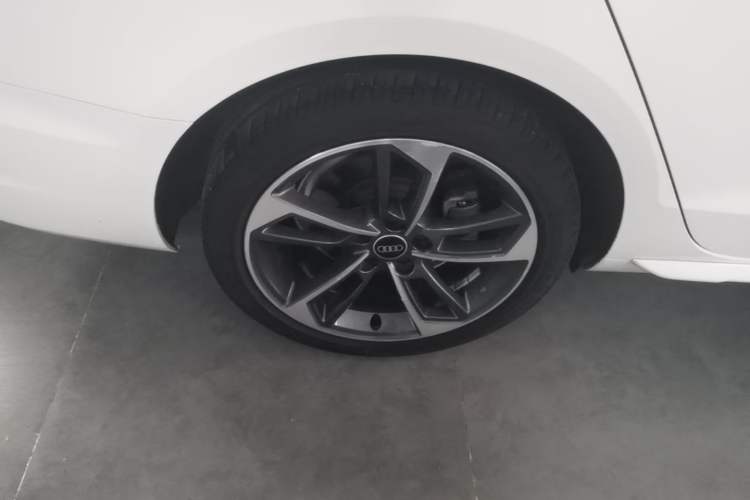 Used Audi A4L 2022 40 TFSI Fashion Dynamic Model Exterior 5