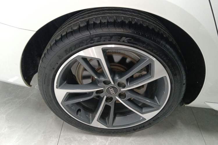Used Audi A4L 2022 40 TFSI Fashion Dynamic Model Exterior 5