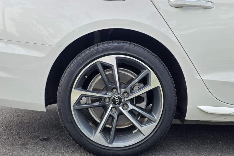 Used Audi A4L 2022 40 TFSI Fashion Dynamic Model Exterior 6