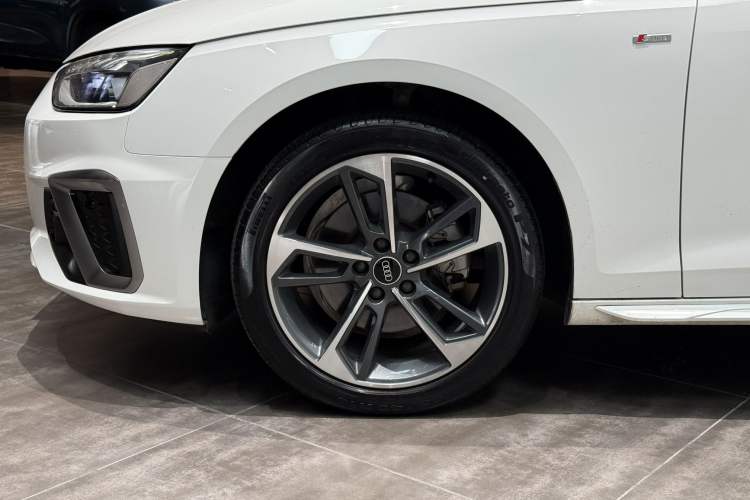 Used Audi A4L 2022 40 TFSI Fashion Dynamic Model Exterior 6
