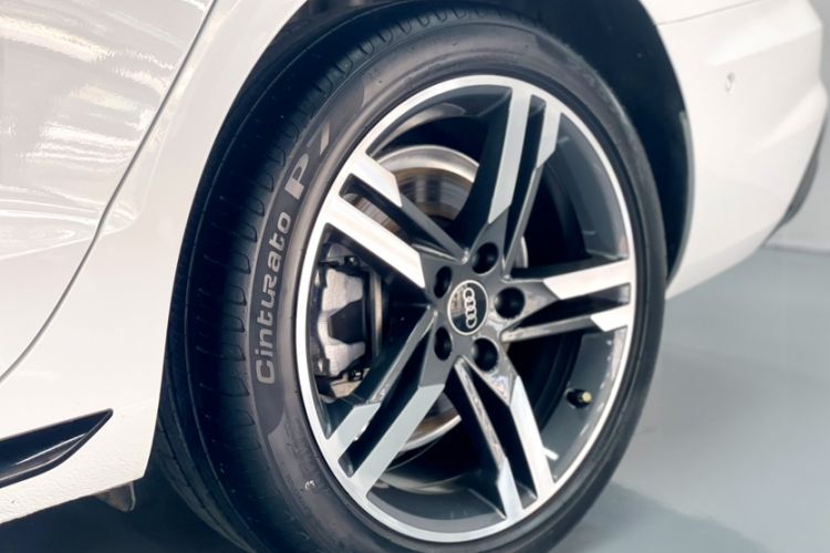 Used Audi A4L 2022 40 TFSI Luxury Dynamic Model Exterior 8