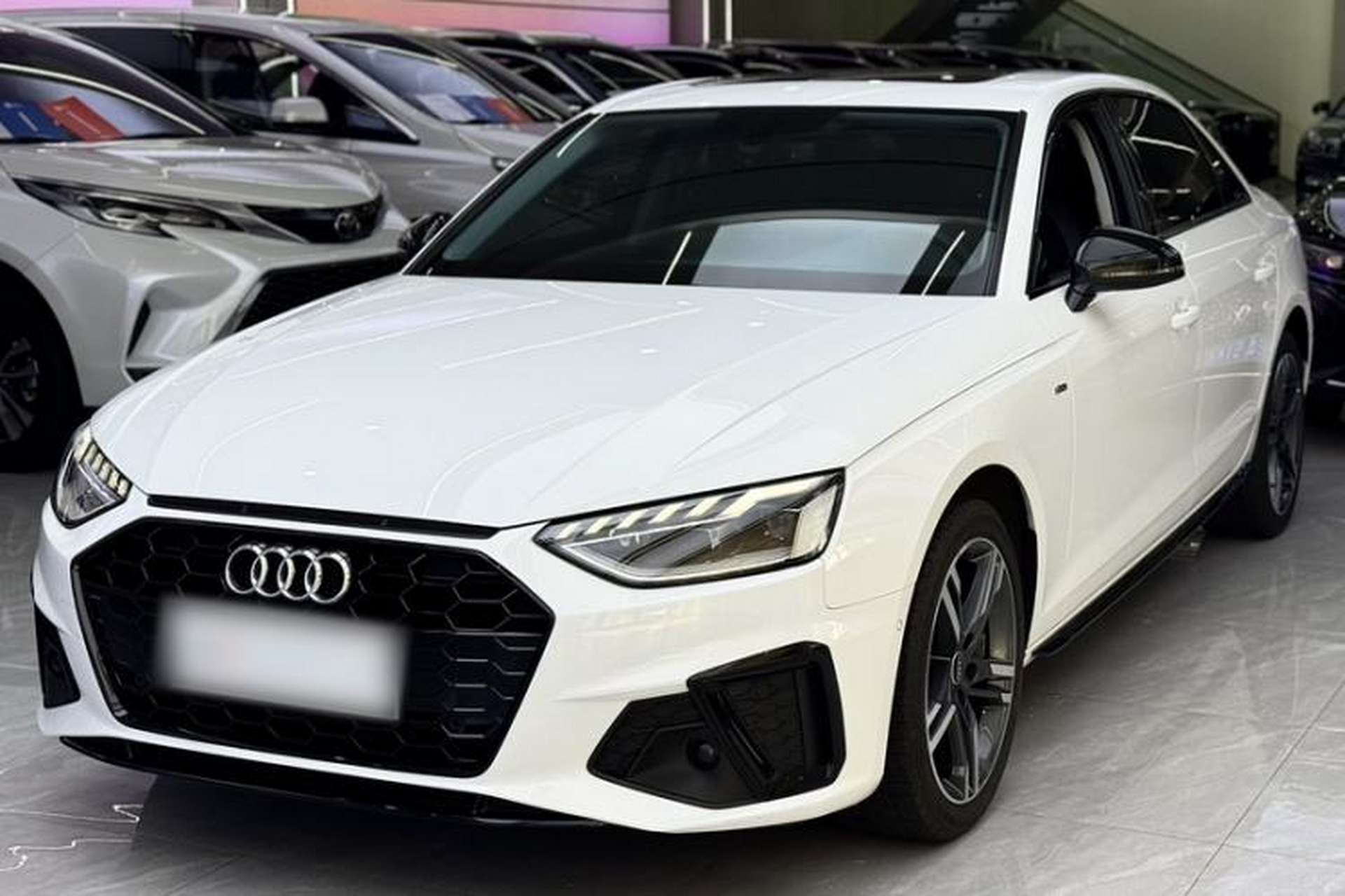 Used Audi A4L 2022 40 TFSI Luxury Dynamic Model Front Left 45 Deg