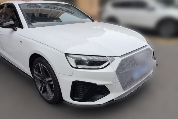 Used Audi A4L 2022 40 TFSI Luxury Dynamic Model Front Right 45 Deg
