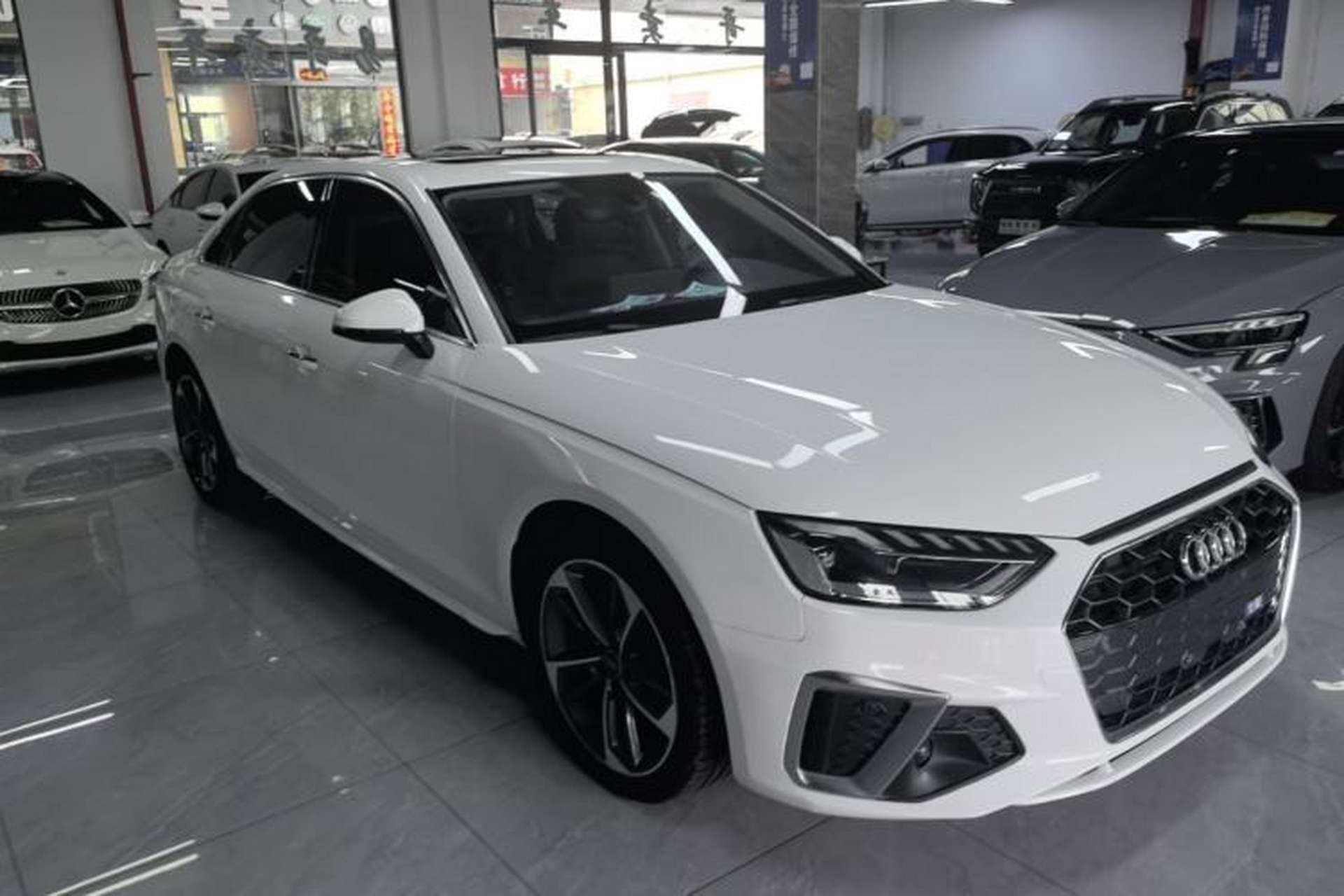 Used Audi A4L 2022 40 TFSI Fashion Dynamic Model Front Right 45 Deg